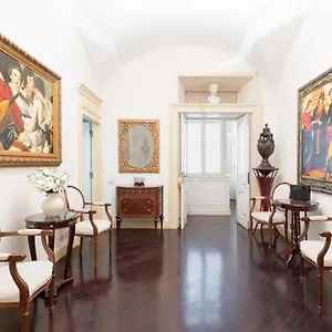 Apartment Iflat Spanish Steps Luxury And Historical Apt, Rome