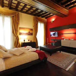 Apartment Nsm 71viadelcorso Con Terrazzo, Rome